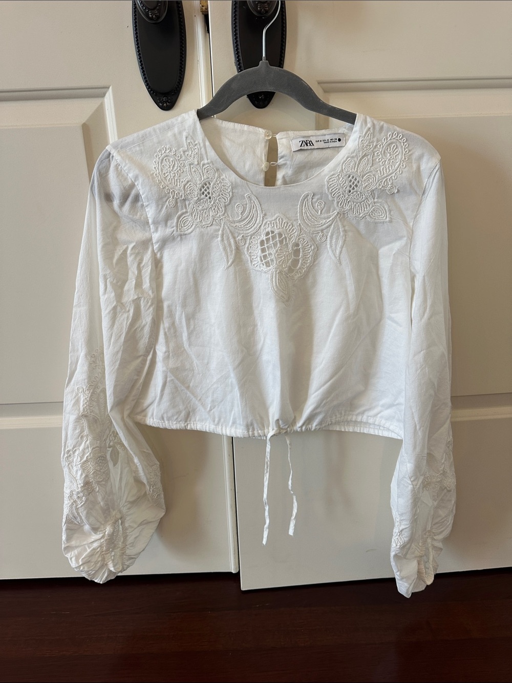 Zara White Embroidered Cotton cropped balloon sleeve  Top